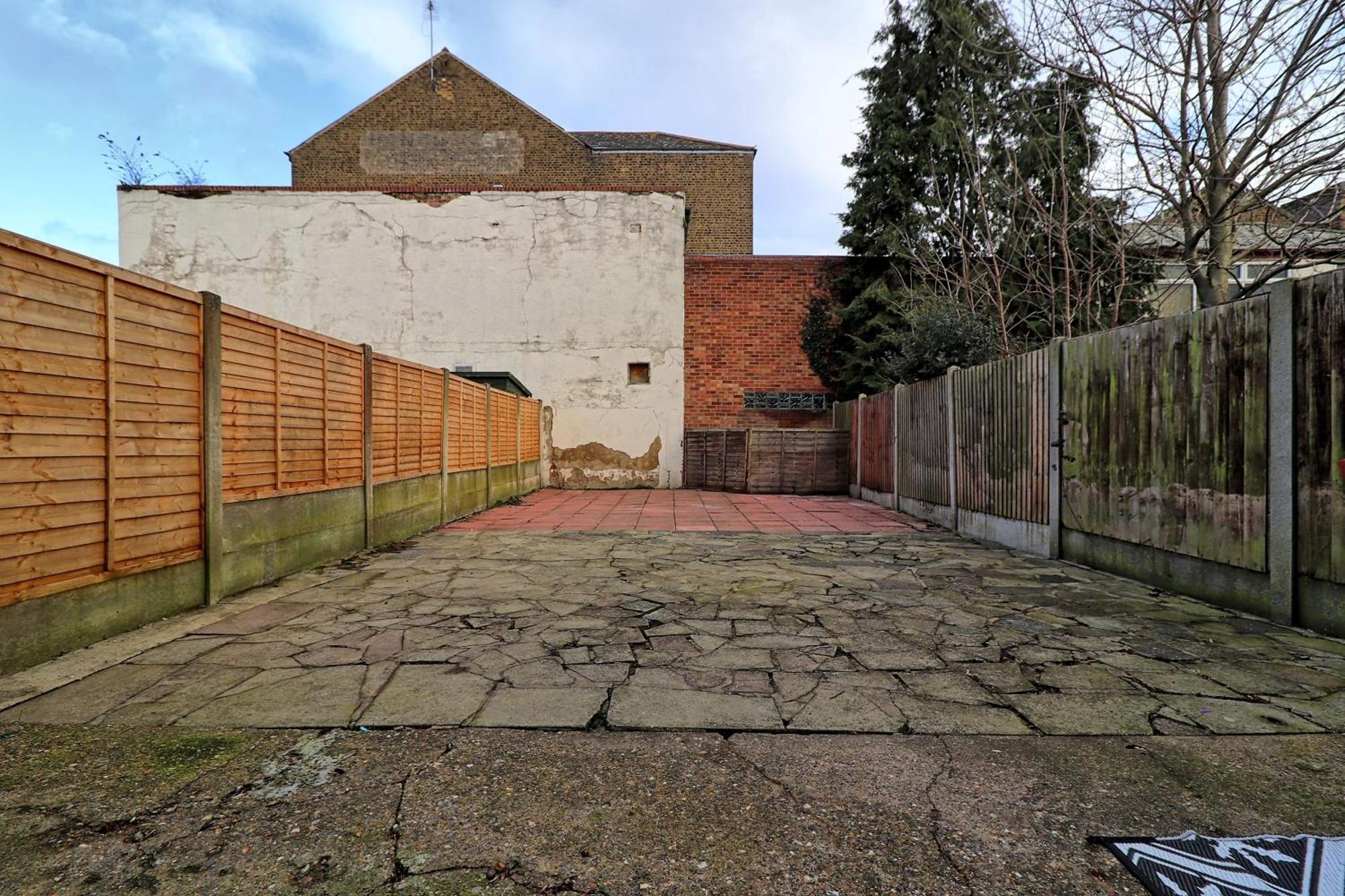 Beautiful Spacious Four Bedroom House With Parking For 2 Cars, 5 Minute Walk To Southend Station Экстерьер фото